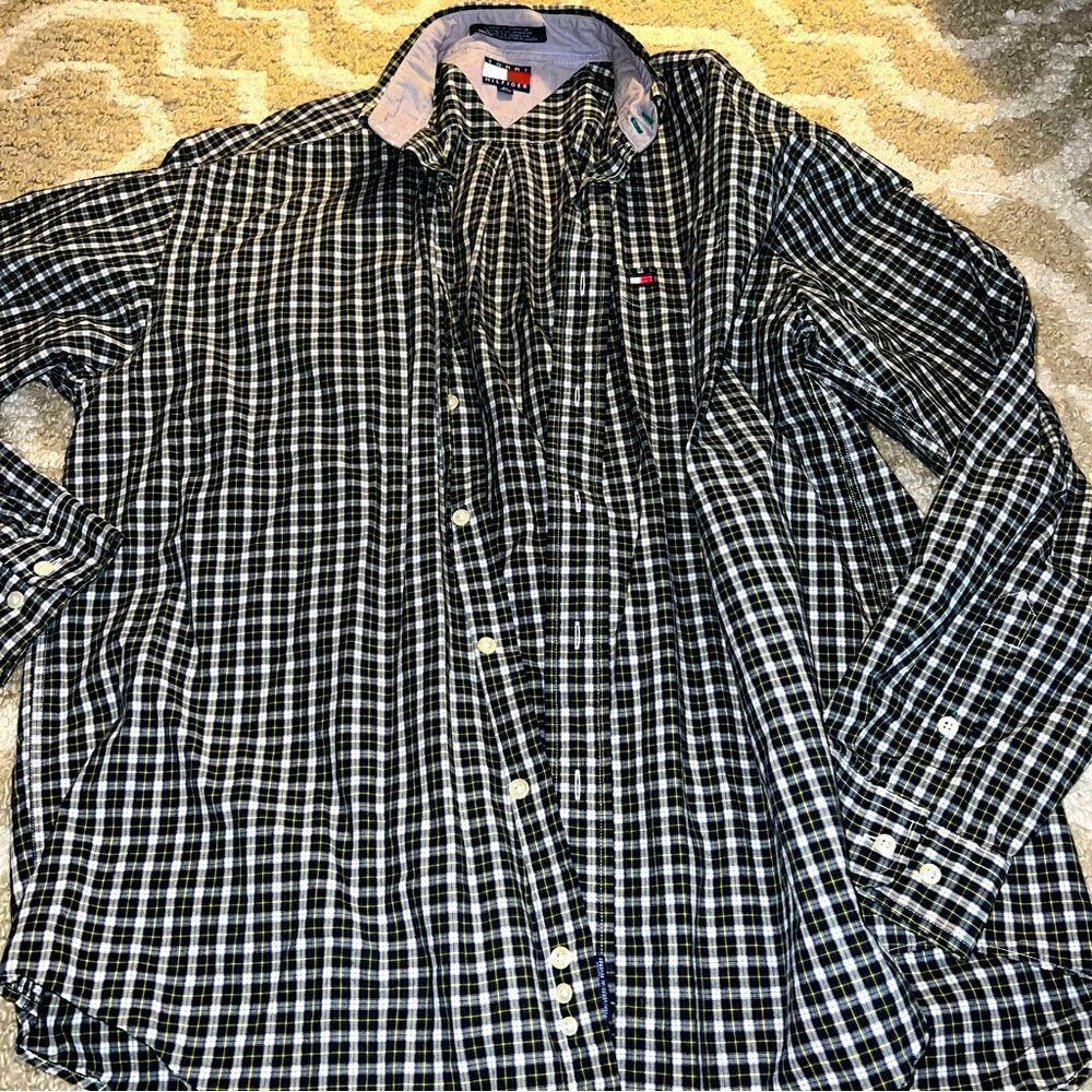 Tommy Hilfiger size XL shirt